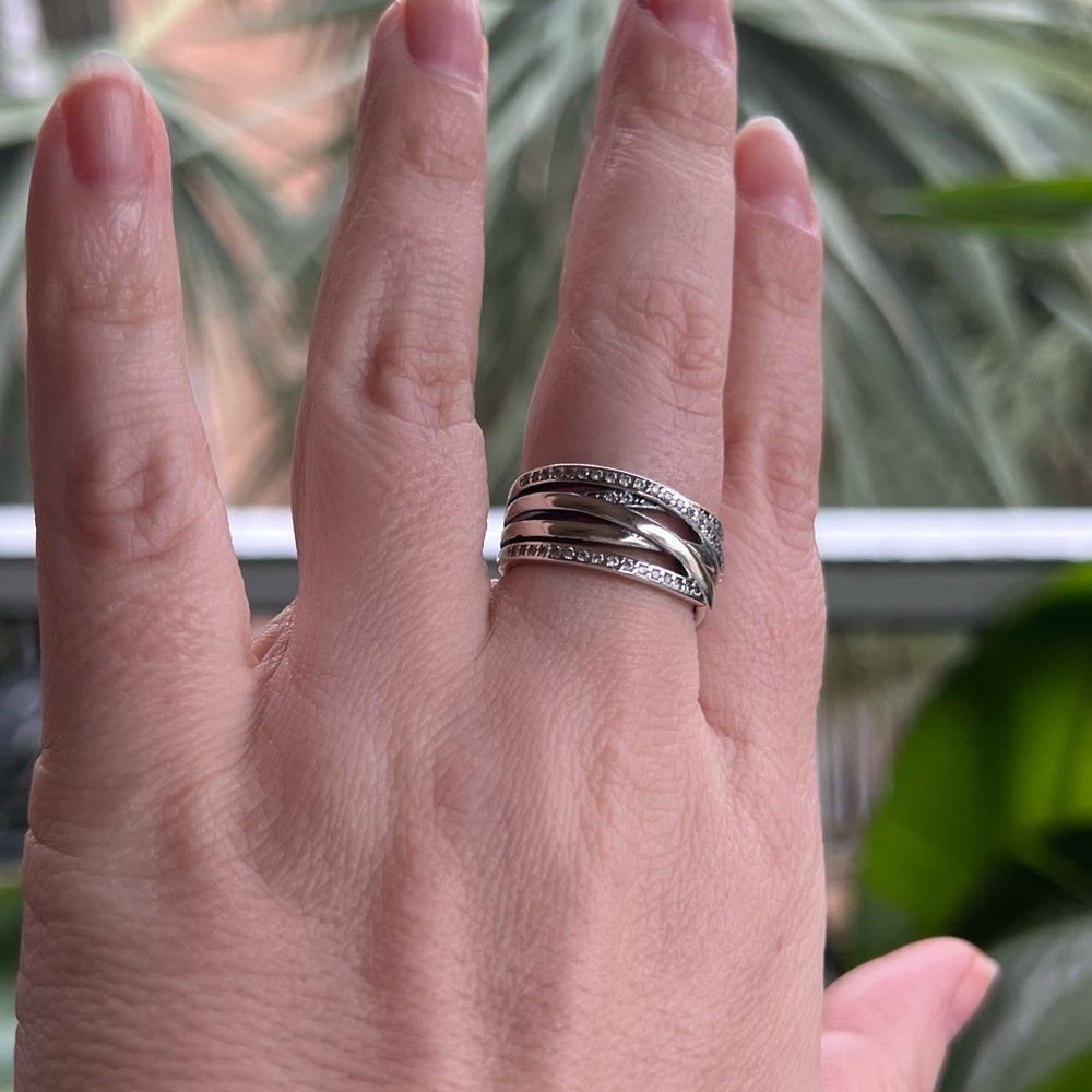 Pandora Entwined Ring, Size 8.25 - Picture 10 of 12